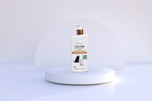 1764588711_imgi_22_WhatsApp-Image-2025-11-05-at-16.43.05_e2590de0-300x200-1.jpg Bengal Four In One Shampoo & Conditioner for Cats and Dogs